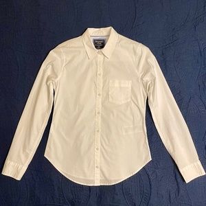 Abercrombie & Fitch Fitted Button Down